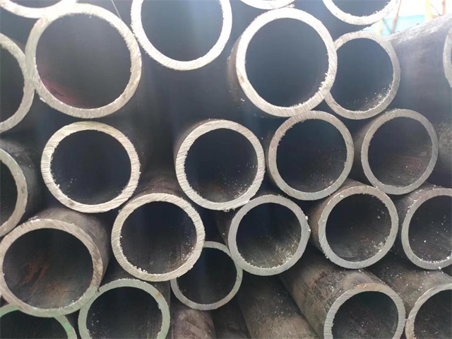 嘉峪关10#结构用无缝钢管